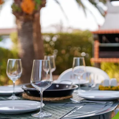Villa Aure Con Piscina Y Aire Acondicionado